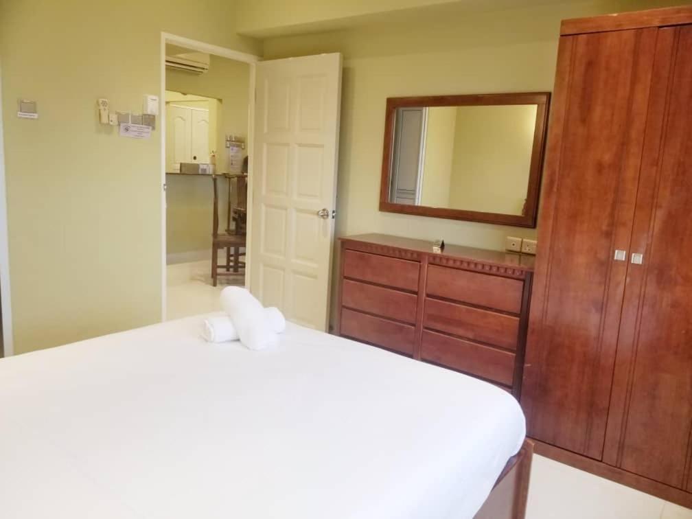 Vip Suite Seaview Batu Ferringhi 1003-2 Bedroom Quarto foto